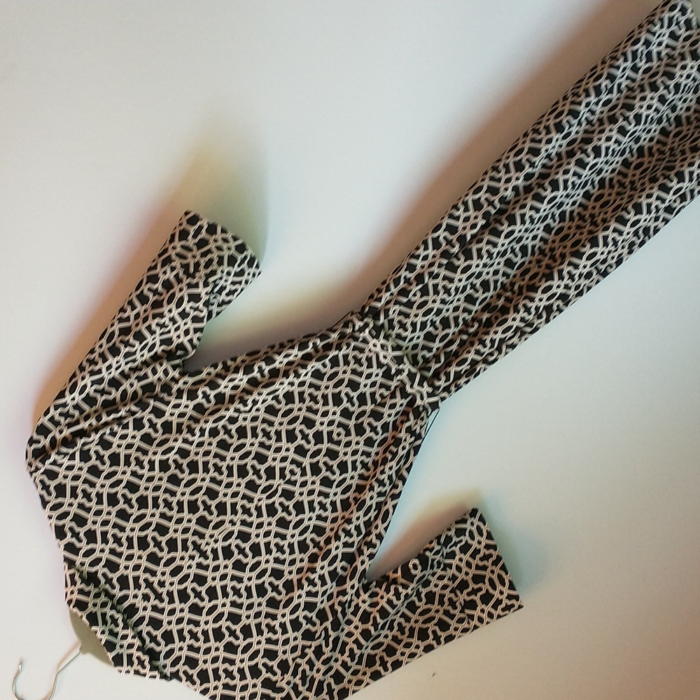 Laundry Patterned Dress - Size 2 - image 8